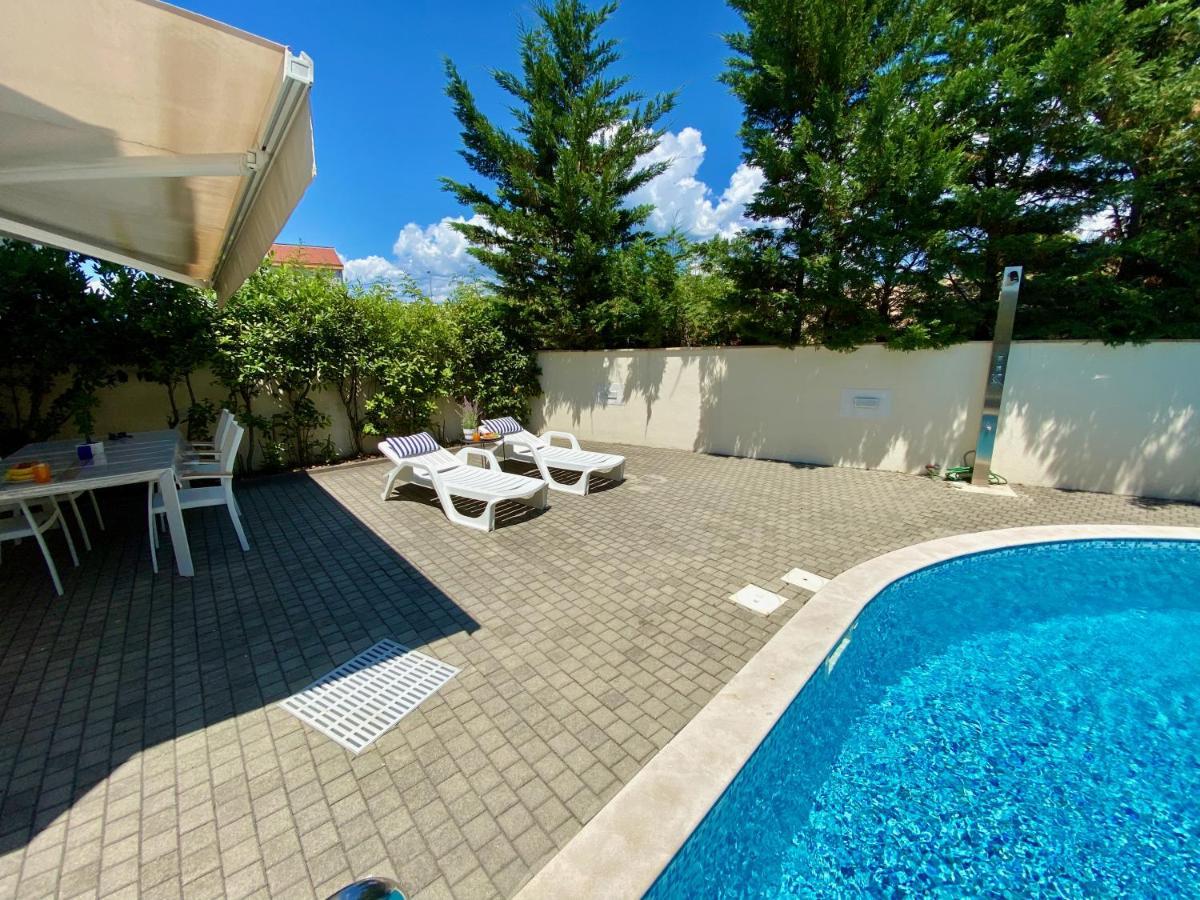 PRIVATE pool&Mediterranean garden apartment Mia Šilo Buitenkant foto