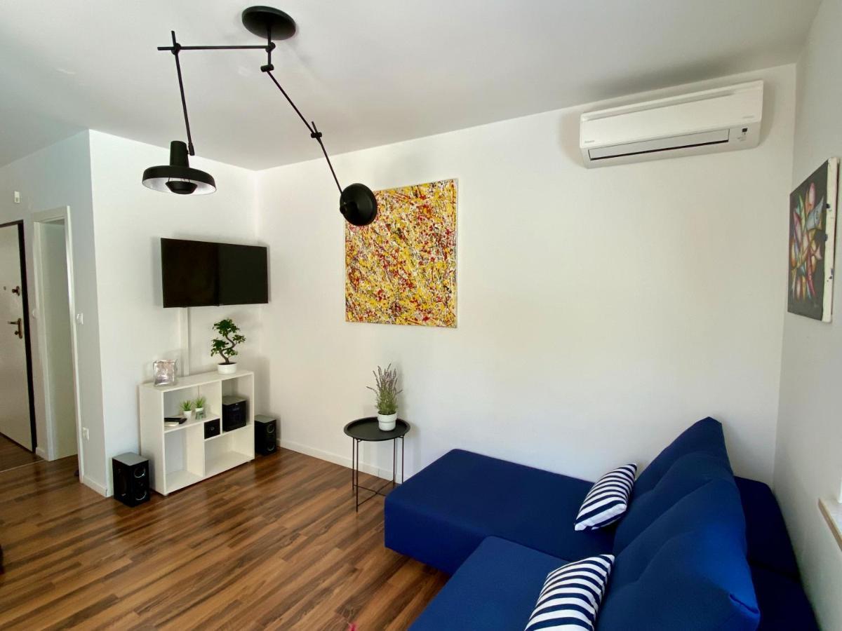 PRIVATE pool&Mediterranean garden apartment Mia Šilo Buitenkant foto