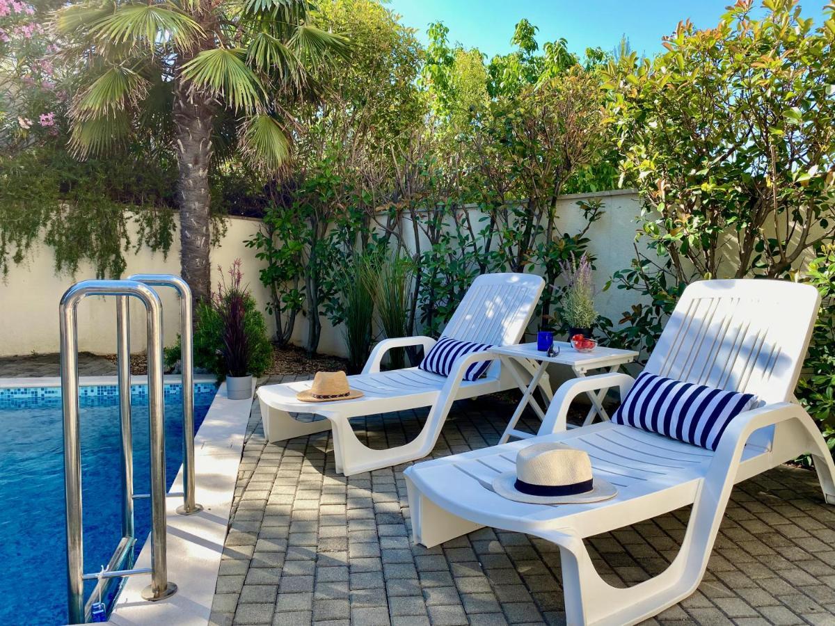 PRIVATE pool&Mediterranean garden apartment Mia Šilo Buitenkant foto